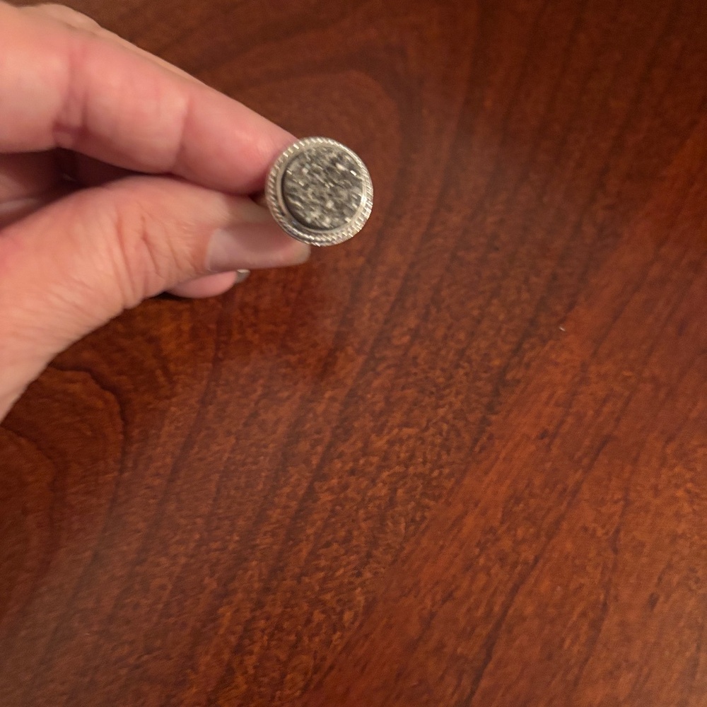 Silver ring - size 6